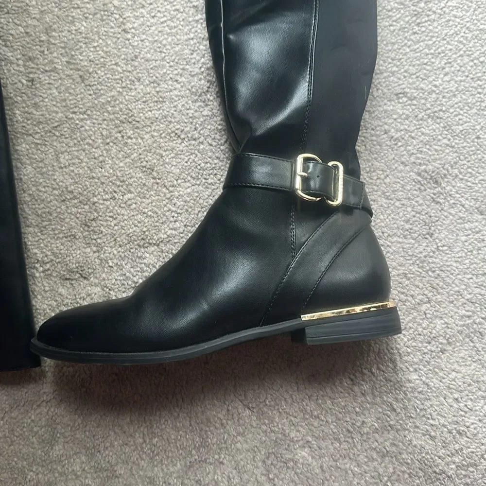 Liz Claiborne liz claiborne